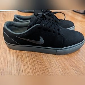 Nike, Shoes for men, Size 9.5